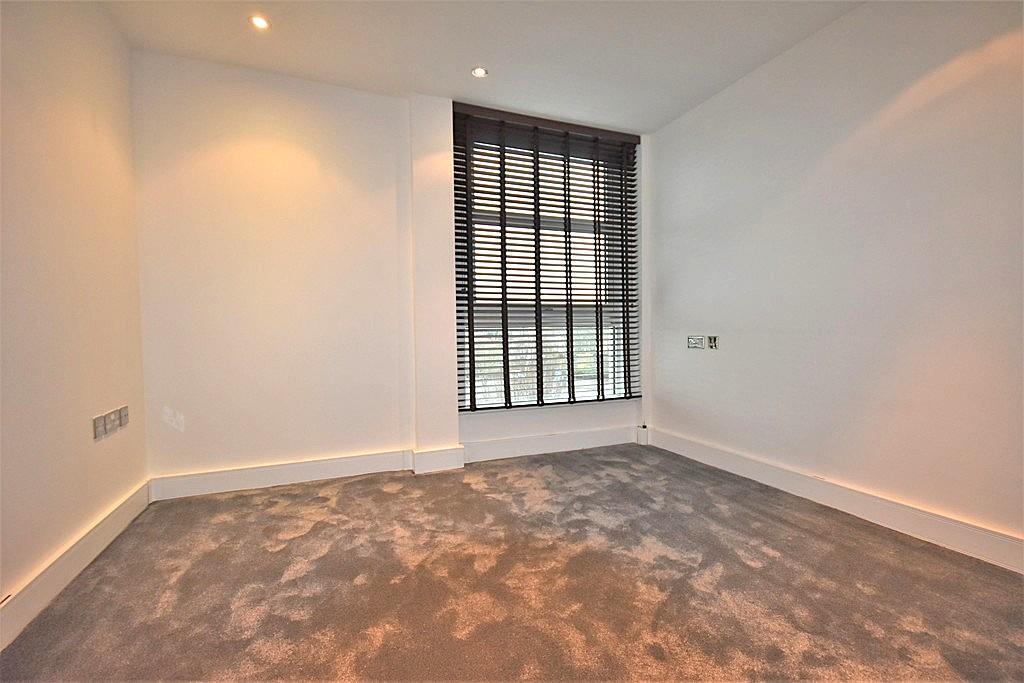 53 Sovereign Quay, Havannah Street, Cardiff, CF10 5SF